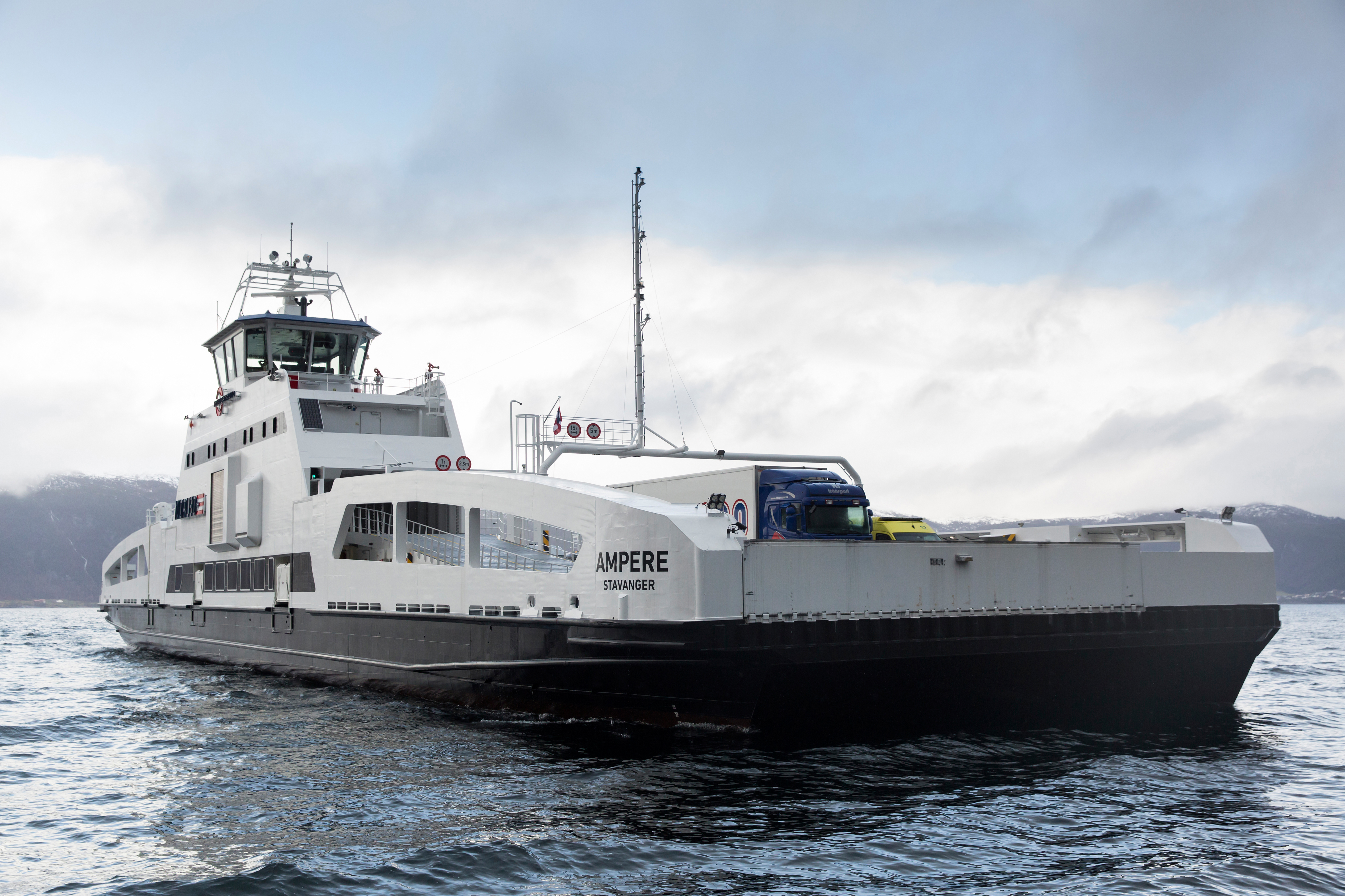Marine battery energy storage systems for electric and hybrid car ferries